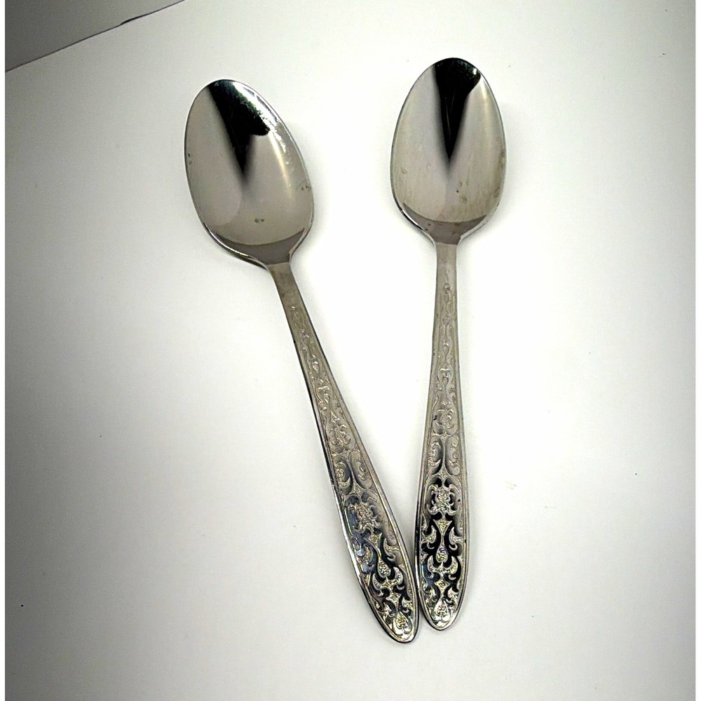 Lot of 2 Vintage International Silver DAPHNE Superior Stainless USA Teaspoons